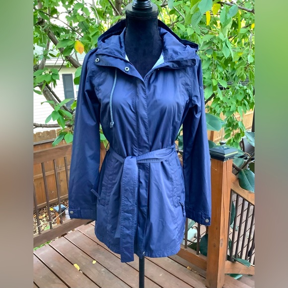 Waterproof Columbia jacked ☔️☔️ - Picture 1 of 11